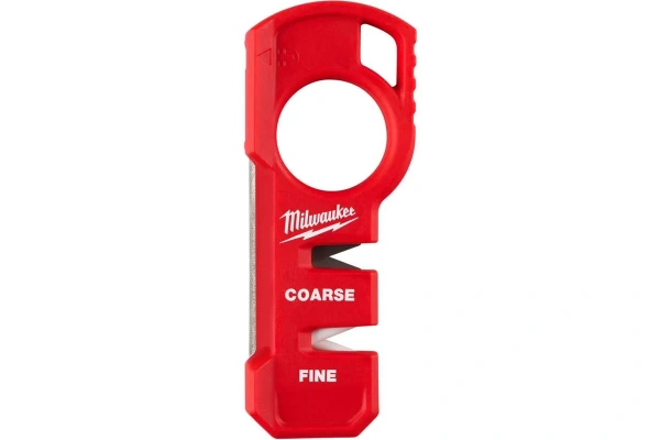 Точилка компактная для ножей (ножеточка) MILWAUKEE 4932478562 в Перми