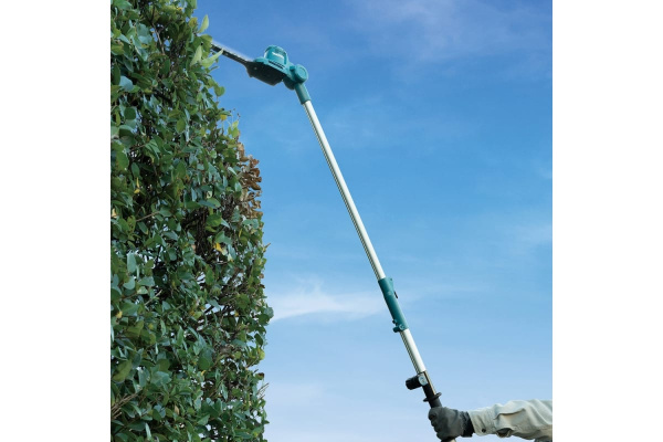 Кусторез аккумуляторный Makita UN460WDWA в Перми