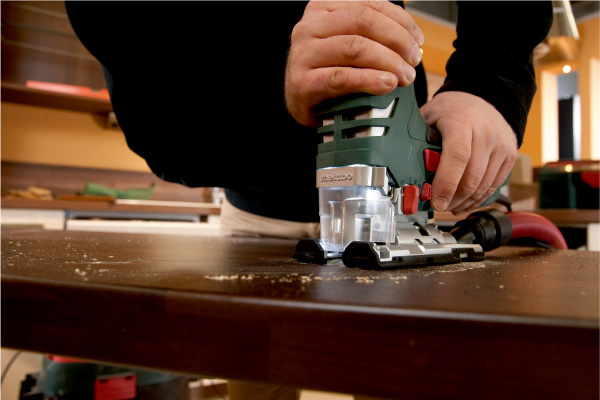 Лобзик с электроникой Metabo STEB 140 PLUS Quick, ПЛАСТИКОВЫЙ КОФР,подсветка 601403500 в Перми