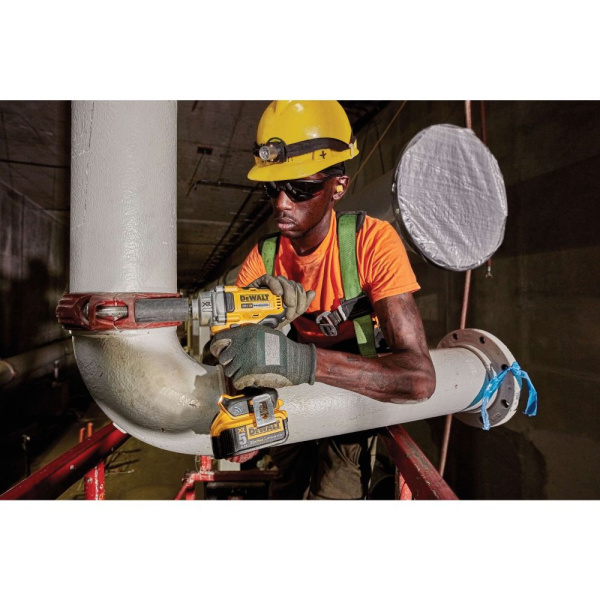 Гайковерт аккумуляторный ударный DeWalt DСF896B-XJ в Перми