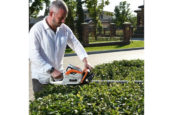 Кусторез аккумуляторный DAEWOO  DAHT 5540Li  в Перми