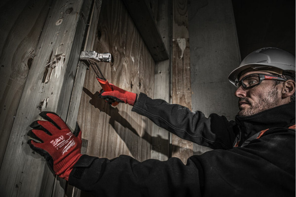 Молоток Milwaukee с прямым гвоздодёром  4932478653