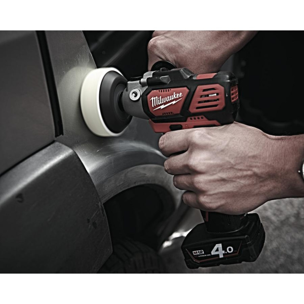 Аккумуляторная полировальная машина Milwaukee M12 BPS-0