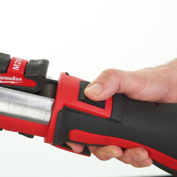Аккумуляторный пресс-инструмент Milwaukee M18 BLHPT-202C M-SET (Li-Ion2Ач)