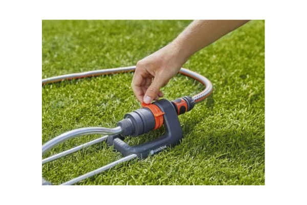 Дождеватель осциллирующий GARDENA Aqua M 18702-20.000.00 в Перми