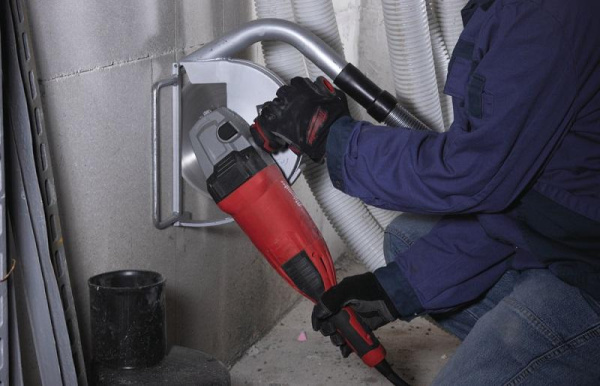 Угловая шлифмашина Milwaukee AGVK 24-230 EK DMS 4933451414