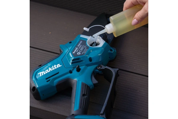 Пила цепная аккумуляторная MAKITA  DUC150SF в Перми