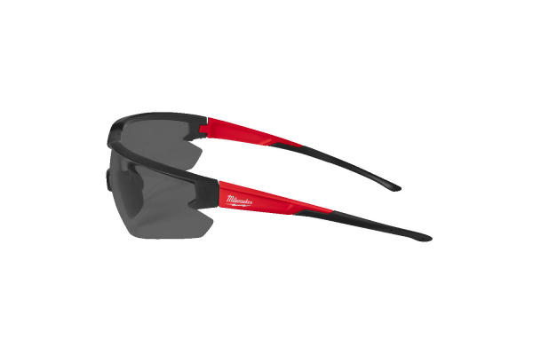 Очки защитные затемненные Milwaukee ENHANCED AS/AF 4932478764