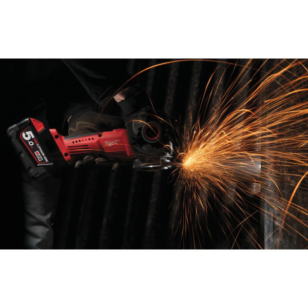 Аккумуляторная угловая шлифмашина Milwaukee HD28 AG115-502X 4933448540