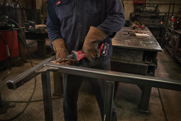 Аккумуляторная прямошлифмашина Milwaukee M18 FDG-502X FUEL (Li-Ion5Ач)