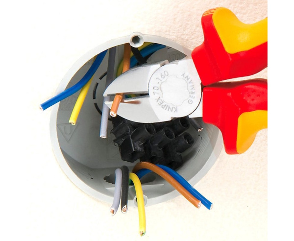 Бокорезы "KNIPEX" VDE KN-7006180 в Перми 