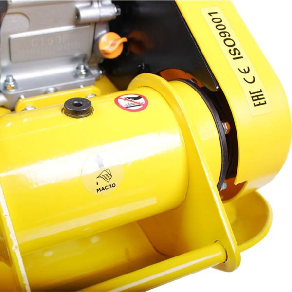 Виброплита бензиновая  CHAMPION PC6337F в Перми