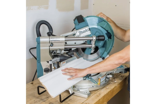 Торцевая пила Makita LS1219L в Перми