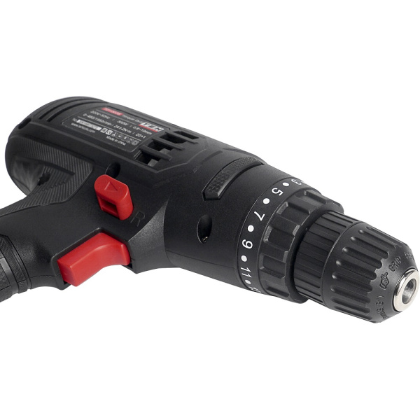 Сетевой двухскорострой шуруповерт TEH TD1003S Двухскоростной шуруповерт, мощность 300 Ватт. Самозажимной в Перми