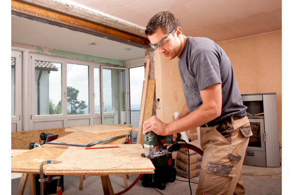 Лобзик с электроникой Metabo STEB 140 PLUS Quick, ПЛАСТИКОВЫЙ КОФР,подсветка 601403500 в Перми